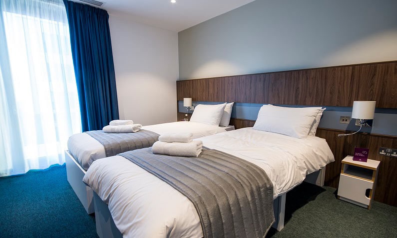 
                                        Bedrooms11
                                        